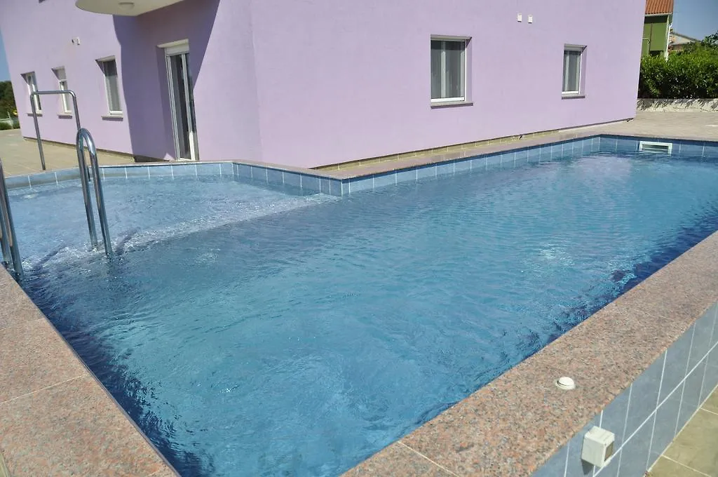 Apartament Vila In Lavanda Fažana