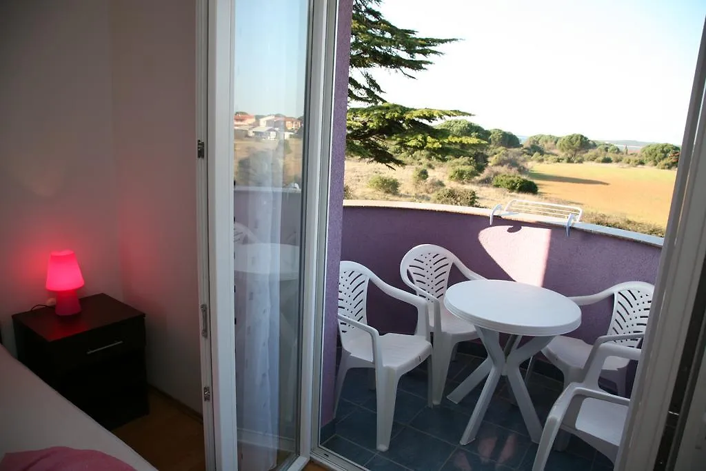 Apartament Vila In Lavanda Fažana