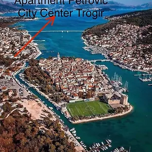 https://apartman-petrovic-city-center-trogir.hotels-in-trogir.com